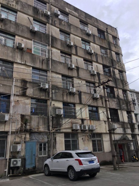 花山區湖北東路718號1-全部辦公、2-全部車庫用房拍賣